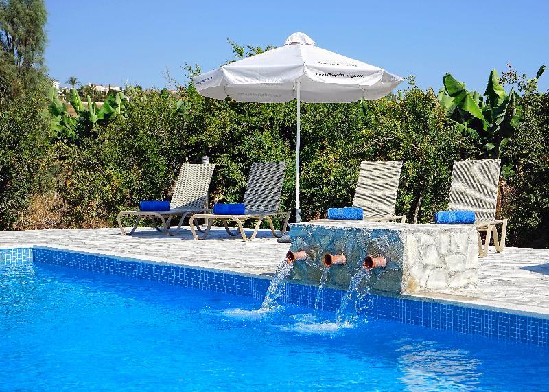 Oniros By Prestige Bookings Peja Zewnętrze zdjęcie