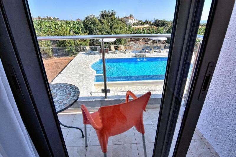 Oniros By Prestige Bookings Peja Zewnętrze zdjęcie